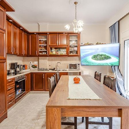 Ferienwohnung Fully Equipped And Family Friendly Skg Center Thessaloniki Exterior foto